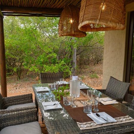 Giraffe Lodge Hoedspruit Exterior photo