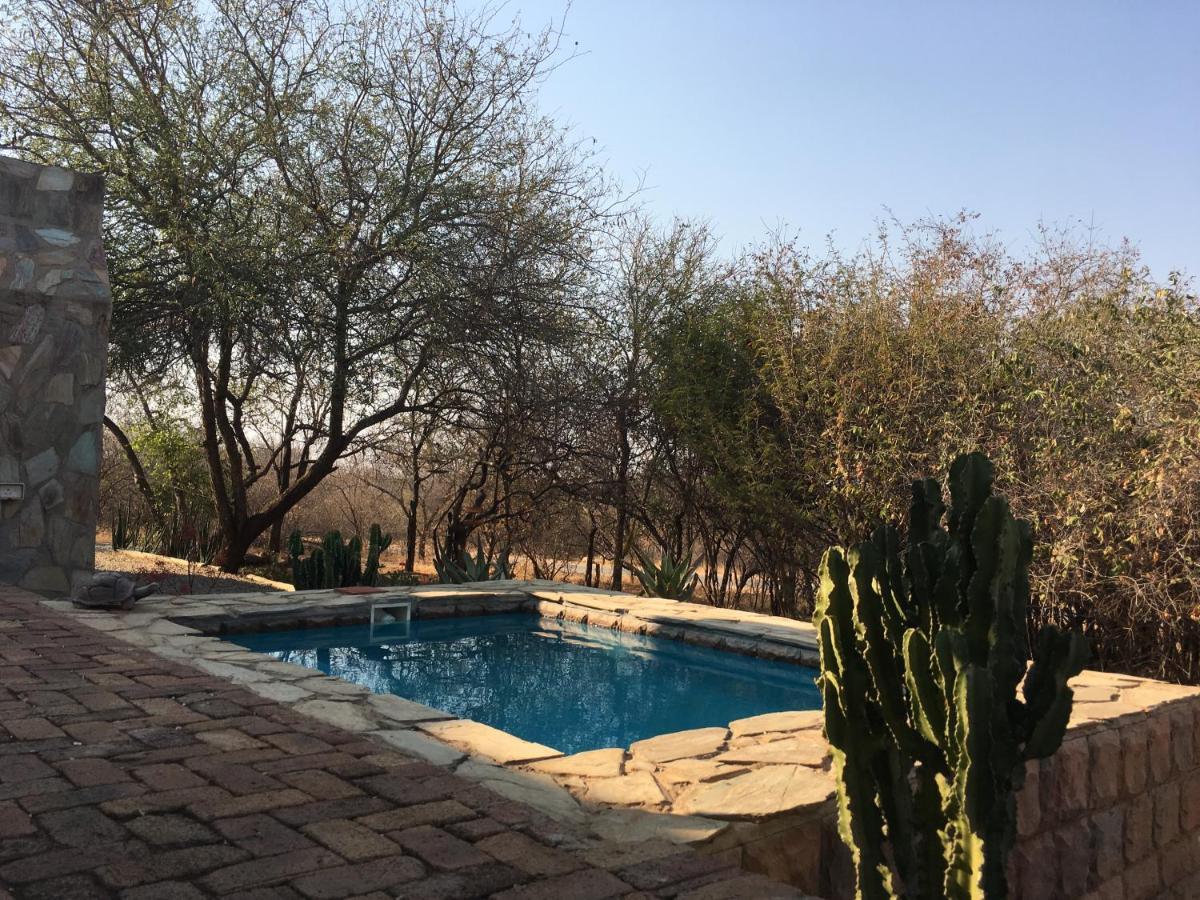 Giraffe Lodge Hoedspruit Exterior photo