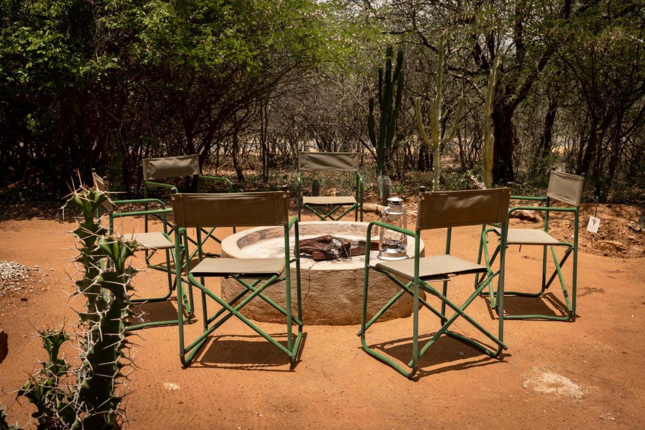 Giraffe Lodge Hoedspruit Exterior photo