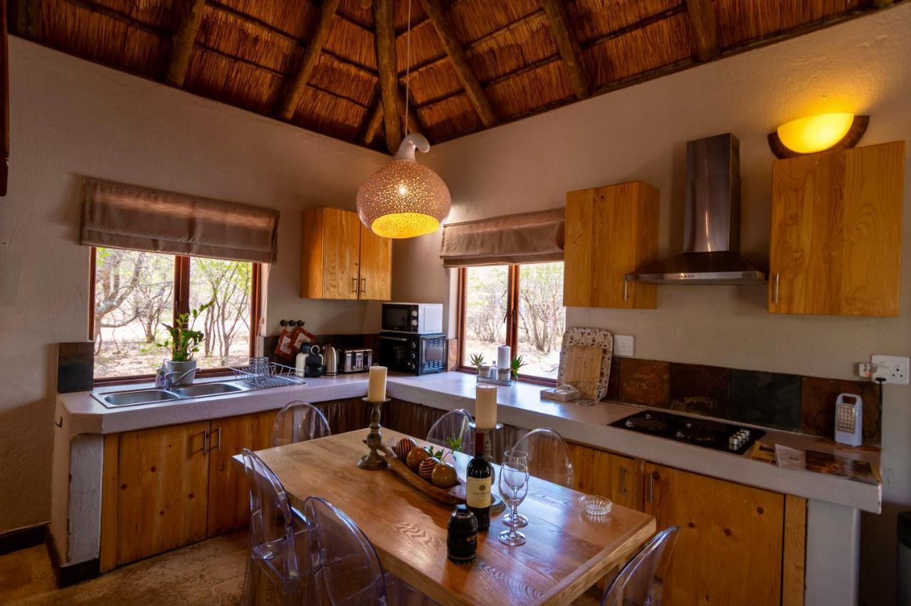 Giraffe Lodge Hoedspruit Exterior photo