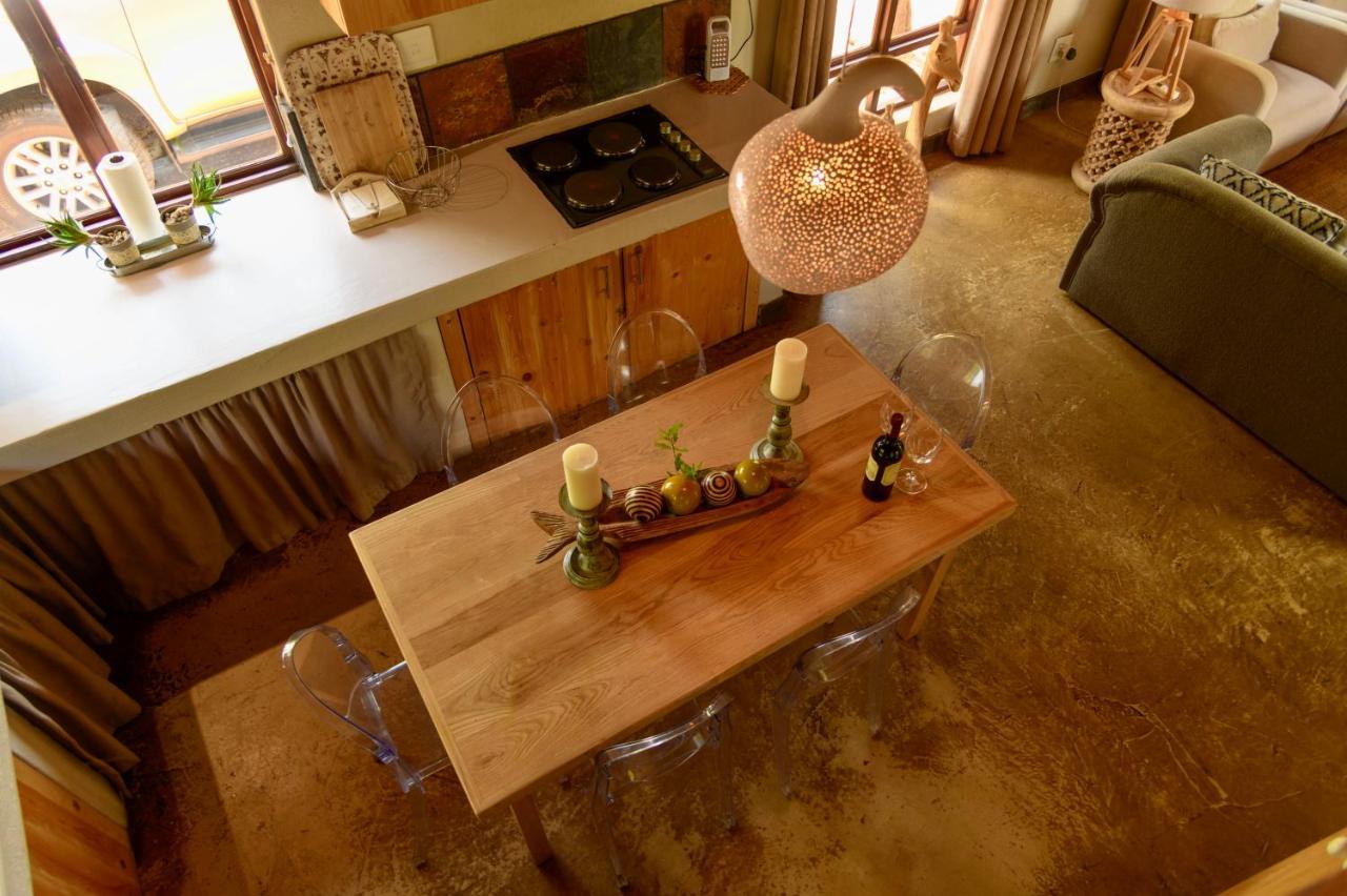 Giraffe Lodge Hoedspruit Exterior photo