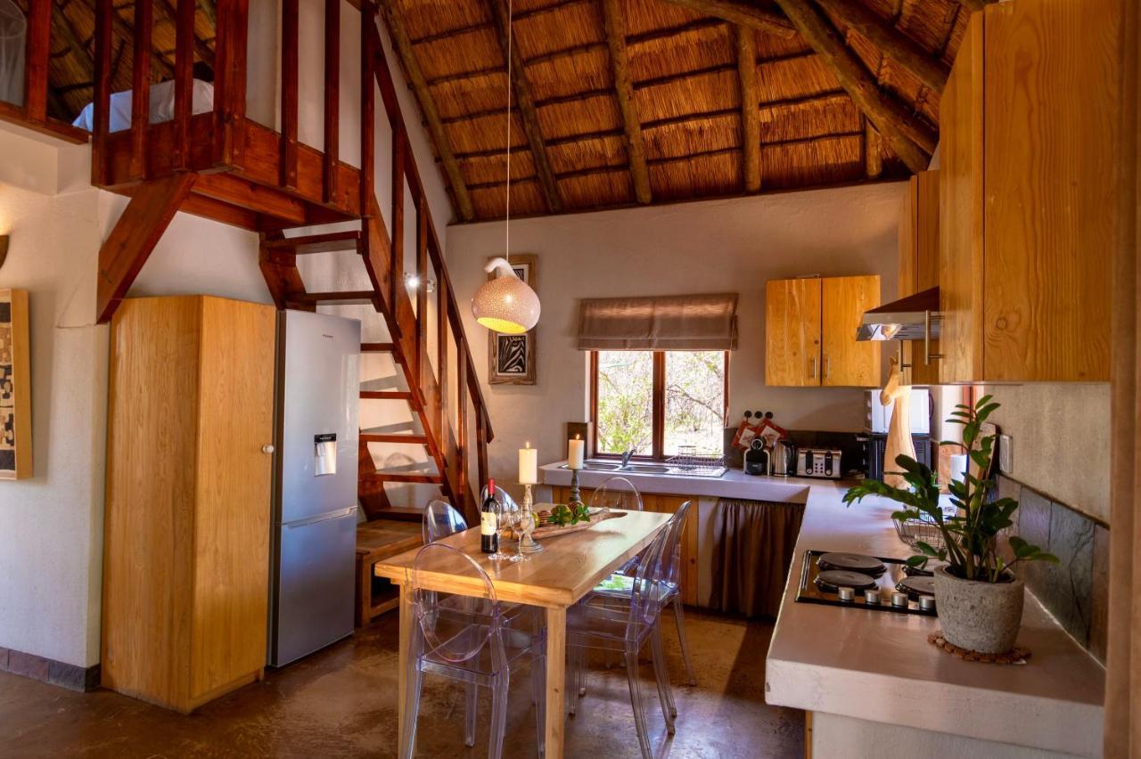 Giraffe Lodge Hoedspruit Exterior photo